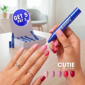 GIANI BEAUTY Gel Nail System - like new!